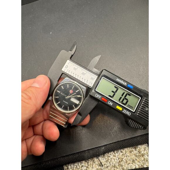 Vintage RADO VOYAGER Watch Automatic Day/Date Swiss 636.3583.4 Silver Tone - Picture 11 of 11